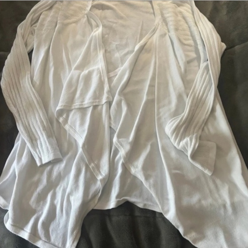 Cable & Gauge White Draped Open-Front Cardigan